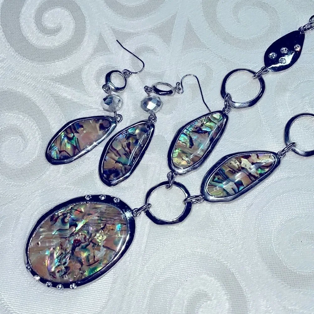 Erica Lyons adjustable abalone pendant necklace & drop earrings set